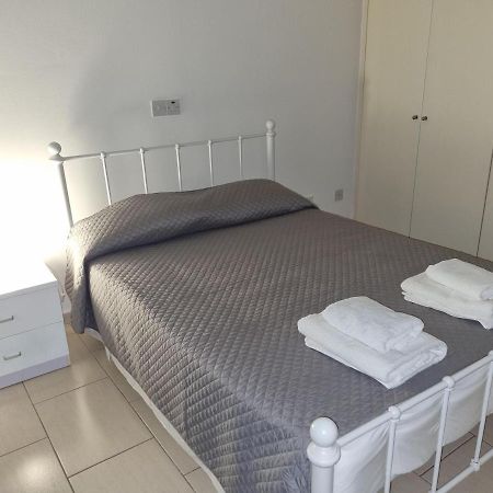 Cosy One Bedroom Apartment In Pafos Luaran gambar