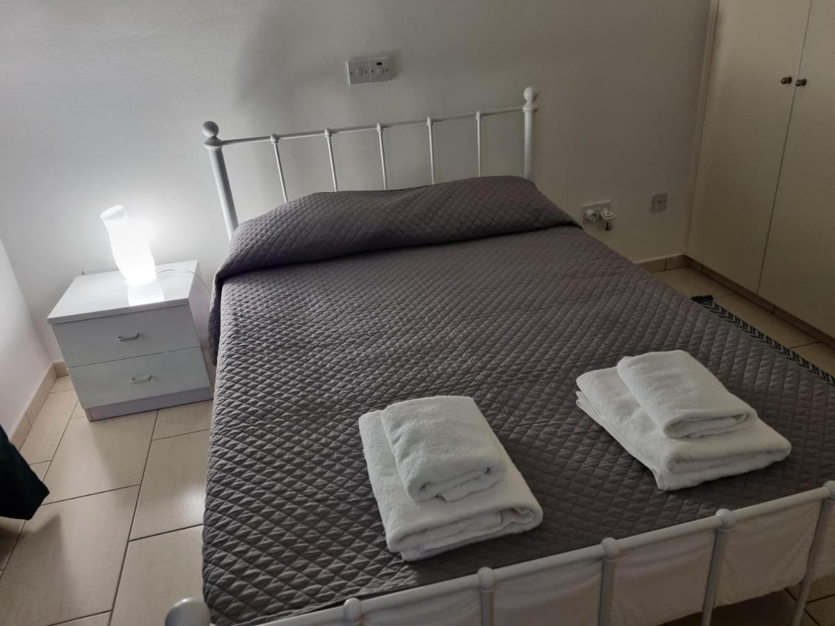 Cosy One Bedroom Apartment In Pafos Luaran gambar