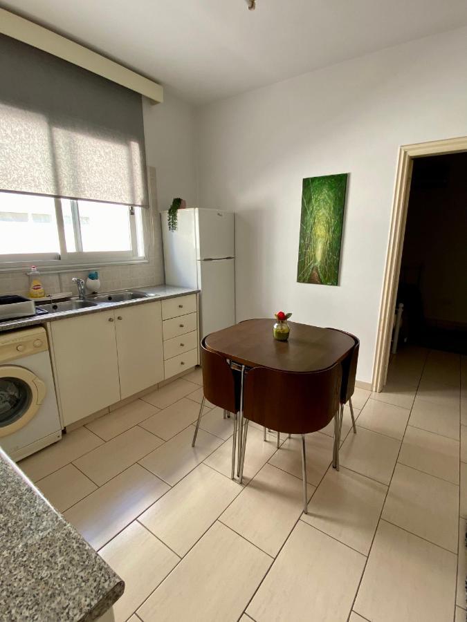 Cosy One Bedroom Apartment In Pafos Luaran gambar